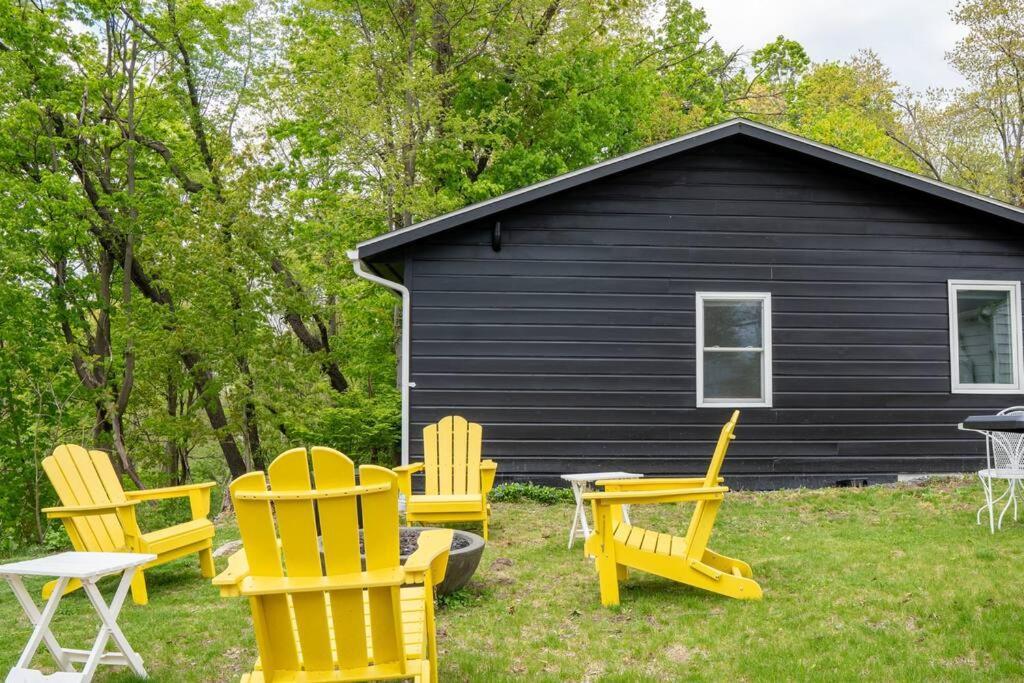 Campfire Cottage Fireplace, Fire Pit & No Chores! Kingston Exteriör bild